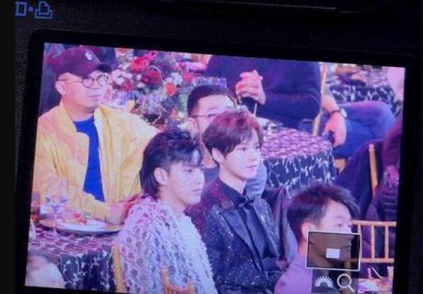 吴亦凡为鹿晗庆生:兄弟生日快乐 新专辑好听