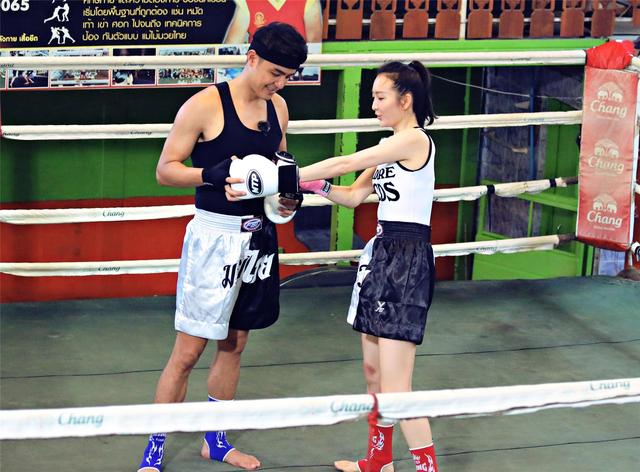 感情提速！明道带王鸥展开亲密训练 王鸥送明道神秘惊喜