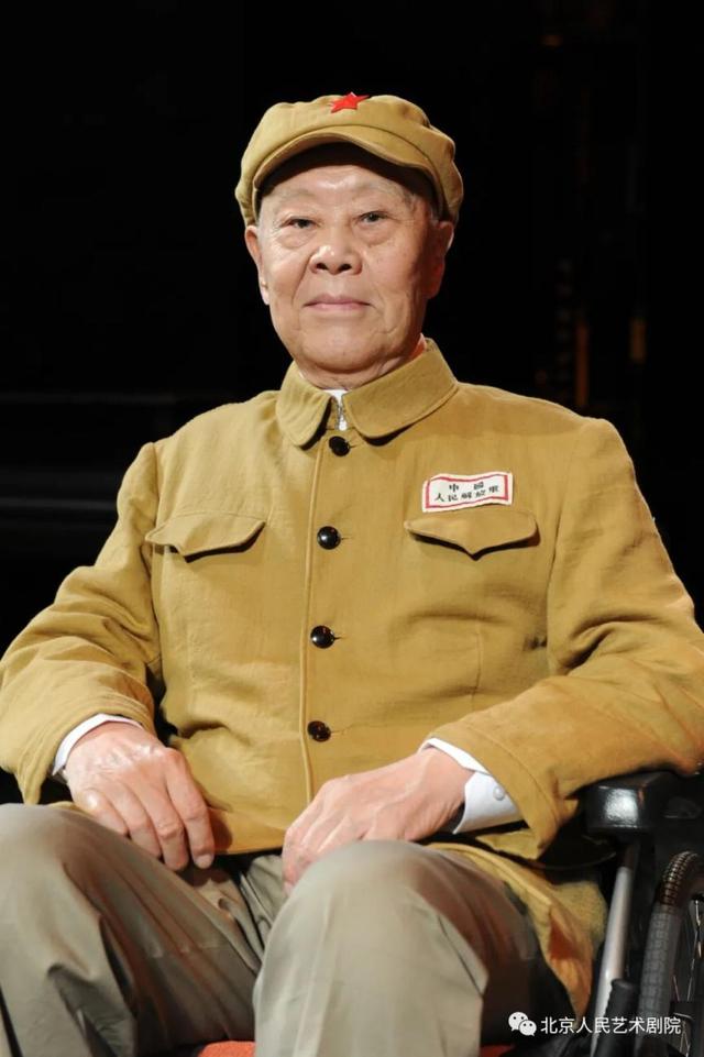 纪念郑榕｜导演顾威忆郑老：不怒自威 ，浩然之气