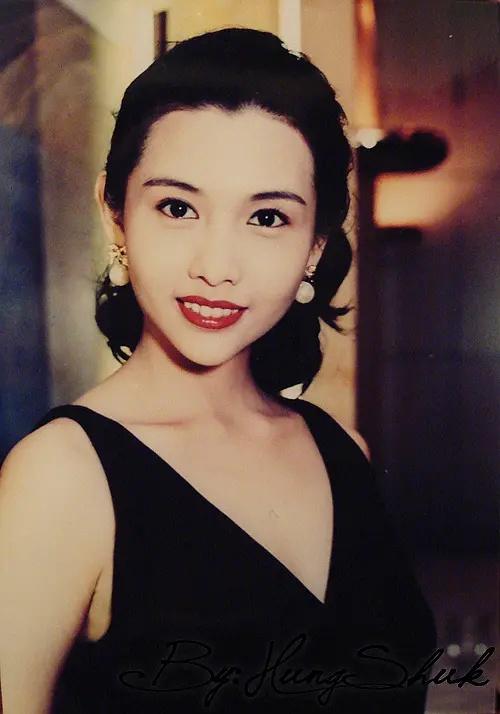 当年香港的风月电影市场谁主沉浮?一批性感女神,谁敢称第一?