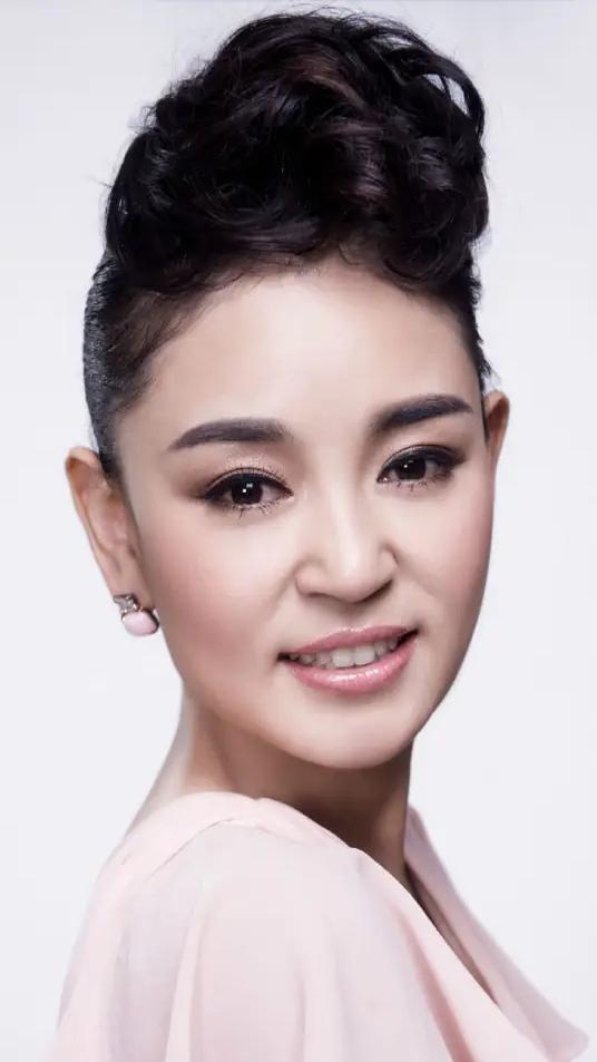 河南卫视的12位美女主持人,陈琨引领风潮,谁是你的最爱?