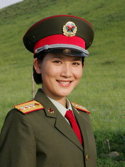 著名演员潘雨辰:与侯勇离婚后,染霜的玫瑰带泪开