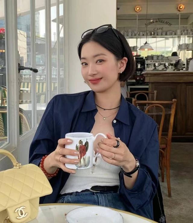 神似佟丽娅！岛国最强黑丝美腿，真的迷人