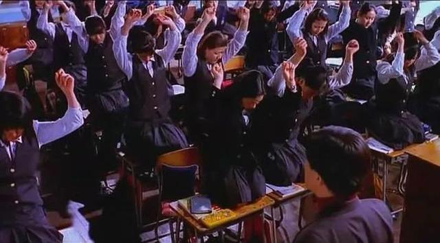 13年,这个韩国电影里“出产美女”最多的恐怖片,终于“复活”了