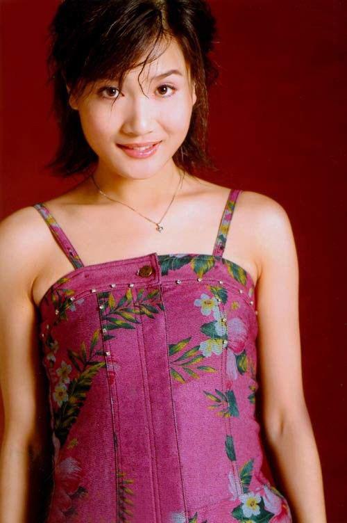 著名演员潘雨辰:与侯勇离婚后,染霜的玫瑰带泪开