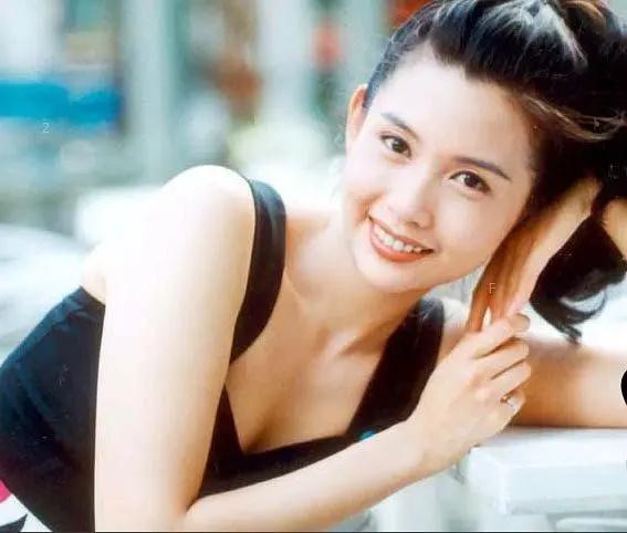 当年香港的风月电影市场谁主沉浮?一批性感女神,谁敢称第一?