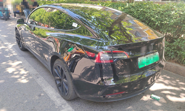 使用时长两年半,这辆特斯拉Model 3报价14万,是个好选择吗?