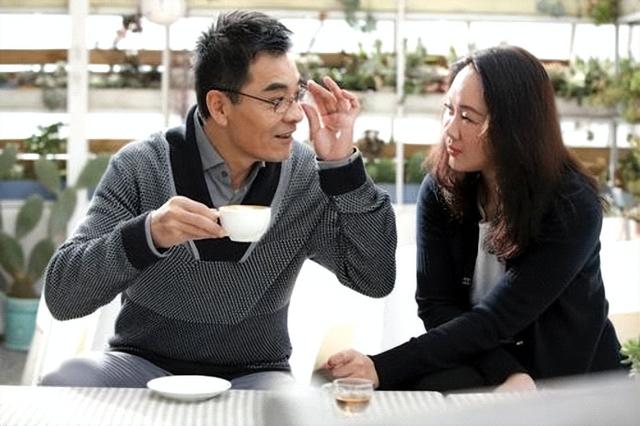 与何晴同居5年被抛弃,甩小24岁杨若兮的刘威,是个怎样的人?