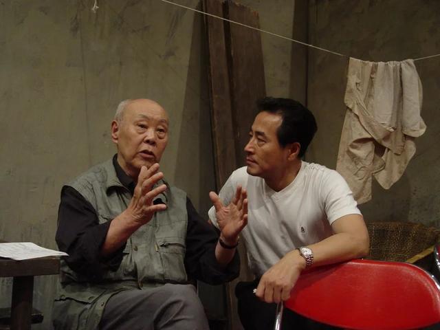 纪念郑榕｜导演顾威忆郑老：不怒自威 ，浩然之气