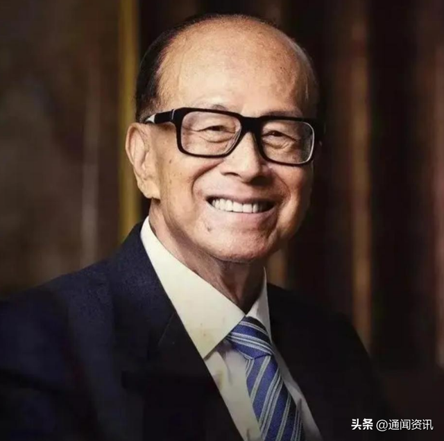96岁李嘉诚千亿身价也带不走,最终还是油尽灯枯,留下一个传奇