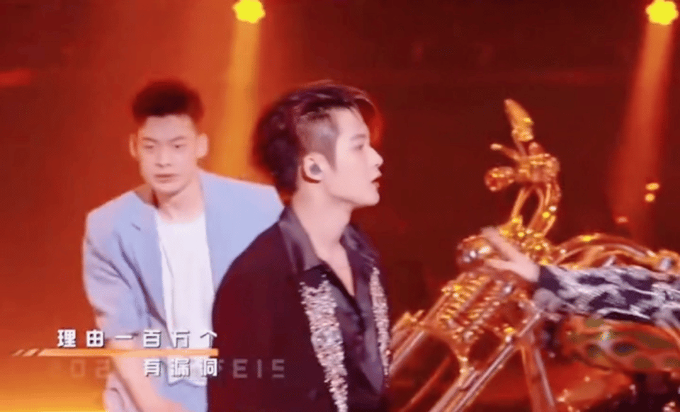 天赐的声音:《眉飞色舞》《丑人多作怪》,又蛊又撩的檀健次来了