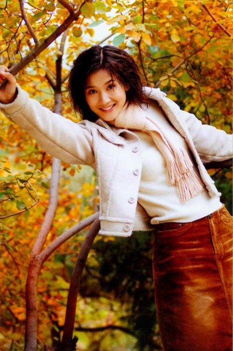 著名演员潘雨辰:与侯勇离婚后,染霜的玫瑰带泪开