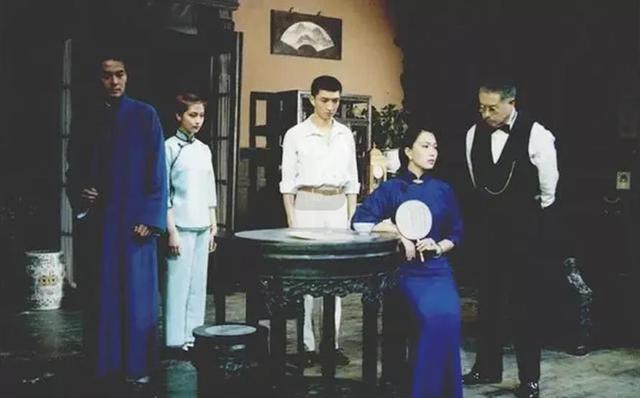 纪念郑榕｜导演顾威忆郑老：不怒自威 ，浩然之气