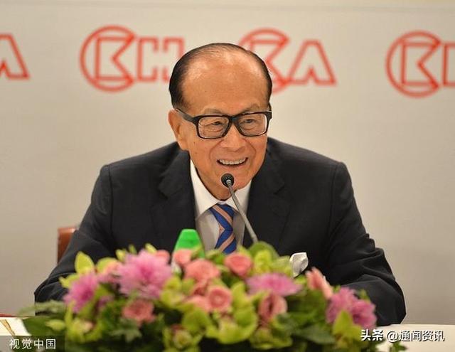 96岁李嘉诚千亿身价也带不走,最终还是油尽灯枯,留下一个传奇