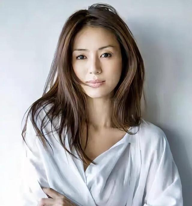 日本十位70后美熟女明星,有没有喜欢的她?