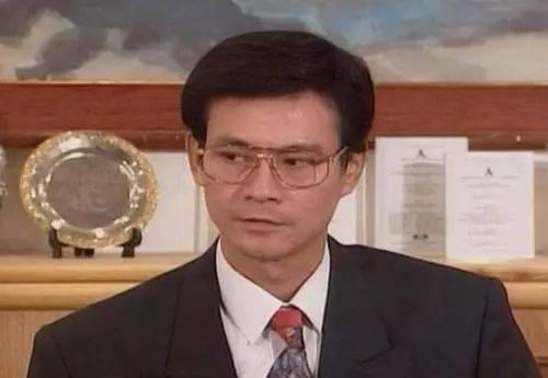 郑少秋生性风流，三段婚姻，三任老婆中最亏欠的是她？