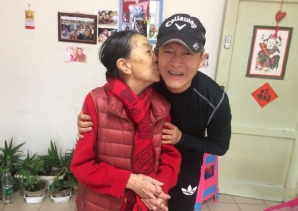 新凤霞事件反转!老戏骨含泪诉说55年前真相,难怪张少华不认账