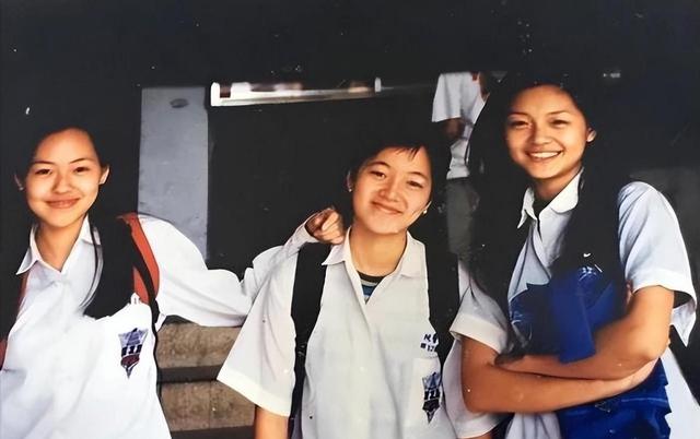 阿雅:下嫁活佛老公,住千万豪宅资产甩大小S几条街,成人生赢家