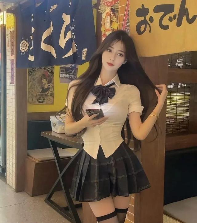 神似佟丽娅！岛国最强黑丝美腿，真的迷人