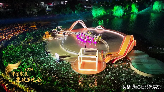 央视丰晚主持人调整,杨帆首秀、任鲁豫尹颂缺席,孟语凡颜值担当