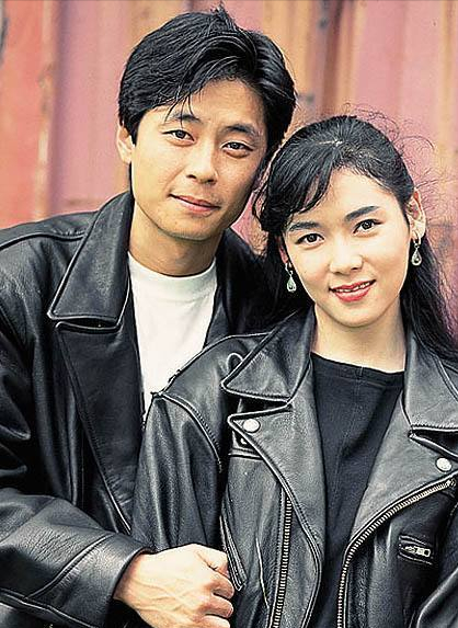王杰:嗓子“被毒哑”14年,凶手却无人知,为何谢霆锋被怀疑?