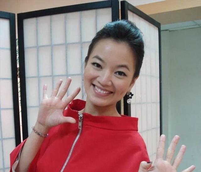 阿雅:下嫁活佛老公,住千万豪宅资产甩大小S几条街,成人生赢家