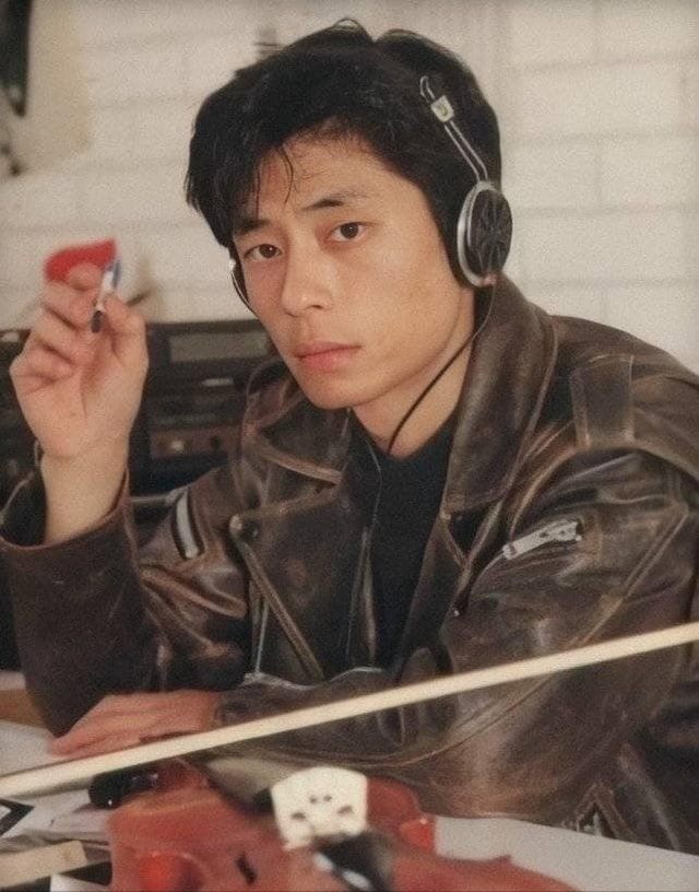 王杰:嗓子“被毒哑”14年,凶手却无人知,为何谢霆锋被怀疑?