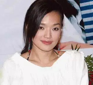 当年香港的风月电影市场谁主沉浮?一批性感女神,谁敢称第一?