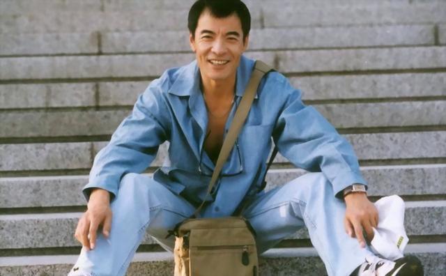 与何晴同居5年被抛弃,甩小24岁杨若兮的刘威,是个怎样的人?