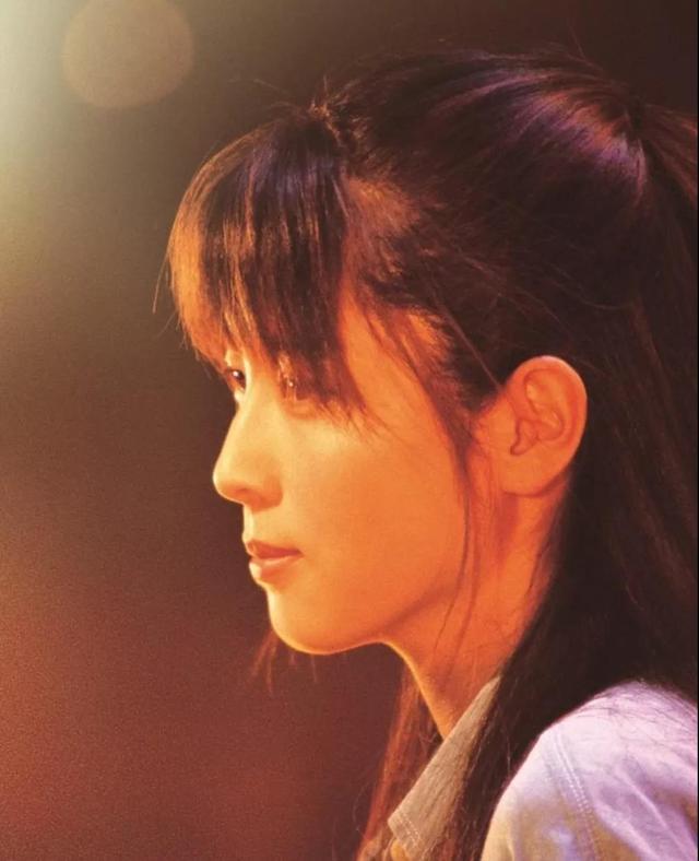 那个唱《转动命运之轮》的人，我想她了