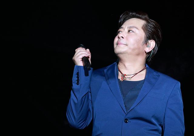 王杰:嗓子“被毒哑”14年,凶手却无人知,为何谢霆锋被怀疑?
