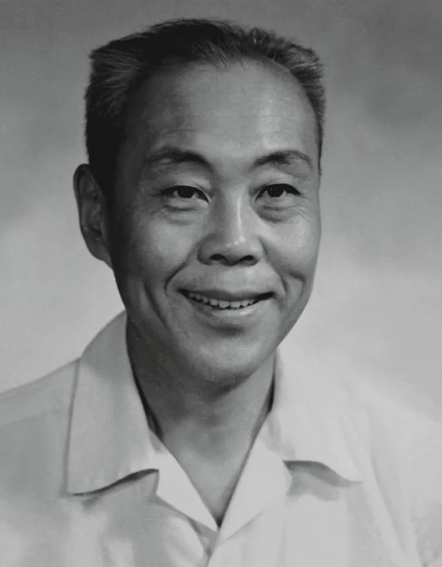 纪念郑榕｜导演顾威忆郑老：不怒自威 ，浩然之气