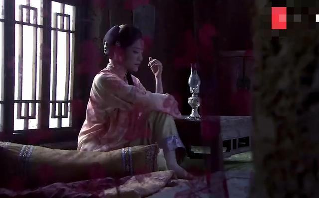《铁梨花》美艳青楼女子嫁老汉做填房,却丧心病狂把丈夫关进地窖