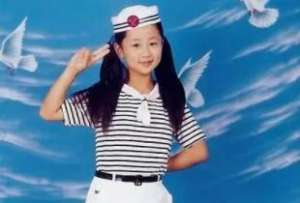 原名(原来杨紫只是艺名，知道她的原名后，网友：把名字改回来吧)