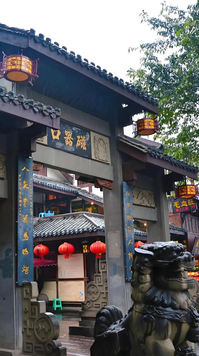 山城打卡指南:全网热推,解锁8D魔幻都市!重庆