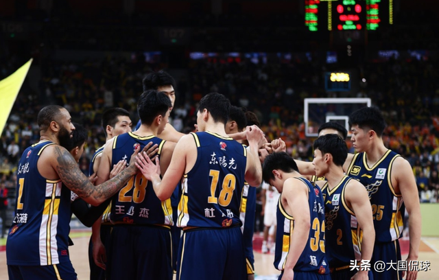 广东双杀广州收官！曝朱芳雨考虑引入NBA级摇摆人，杜锋总结表态
