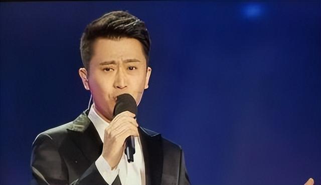 同样是央视主持人,颜值才艺具备,为何杨帆红不过尼格买提呢?