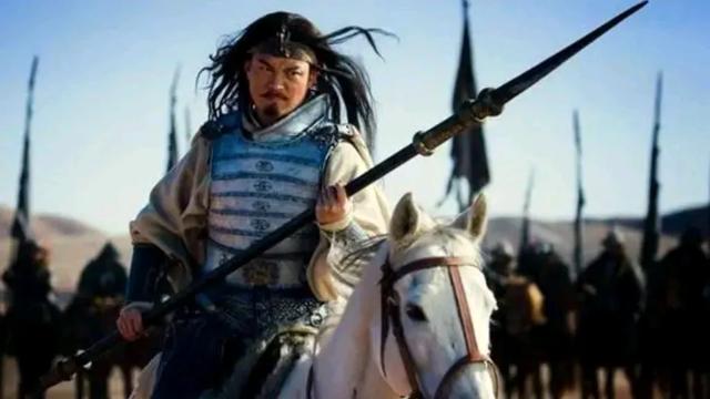 《驻站》惊险瞬间:常胜独力拯救全车乘客