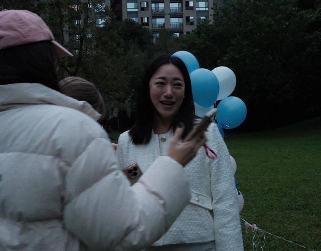 结婚4年有3年都在怀孕,毛加恩感谢妻子罗雯对家庭的付出