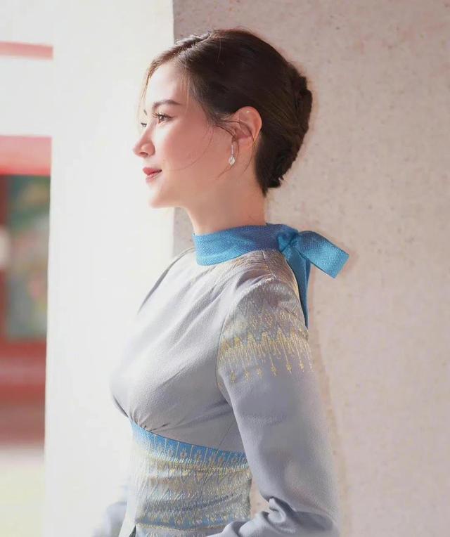 小水平采娜的性感写真