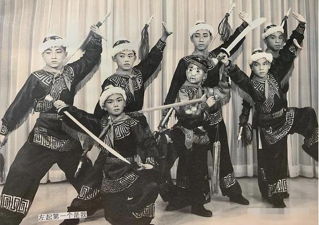 同为“香港之子”却终生无合作,这38年,成龙和周润发活得可真累