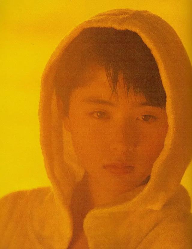 低调实力派女演员深津绘里:素面朝天亦难掩灵秀之气