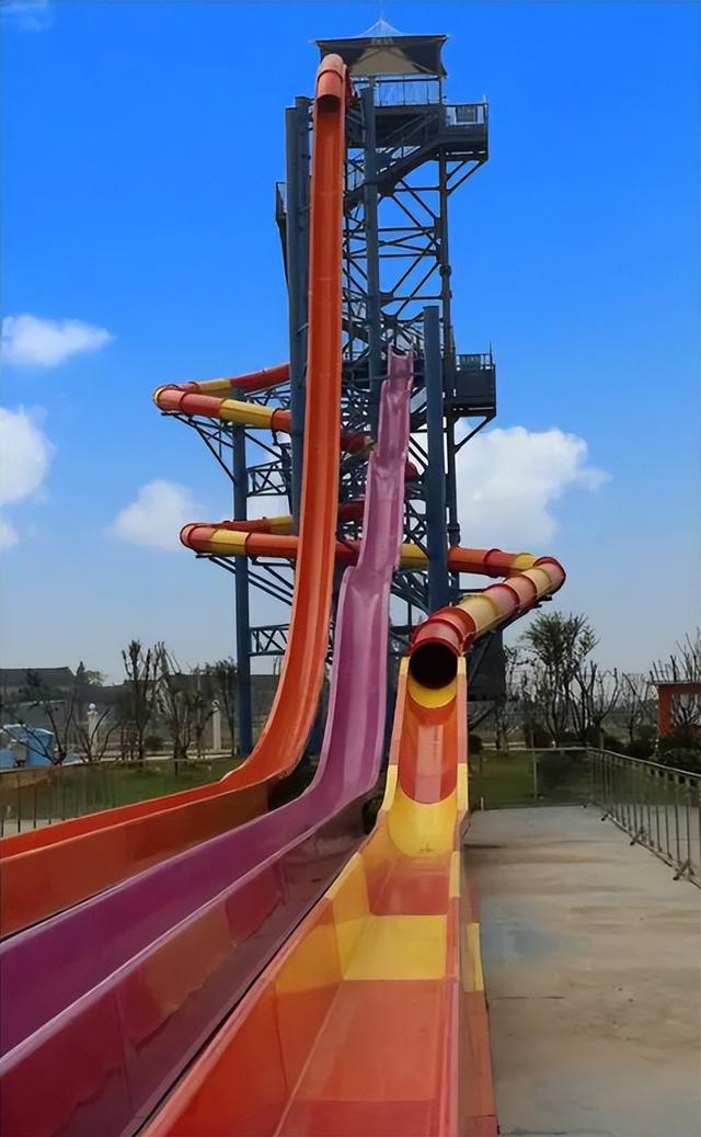 世界八大恐怖的游乐场事故有哪些？断头过山车，还有夺命大摆锤