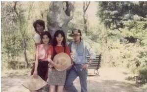 名星图片(明星早年照片曝光，哥哥帅气，王菲洋气，陈红是真绝色)