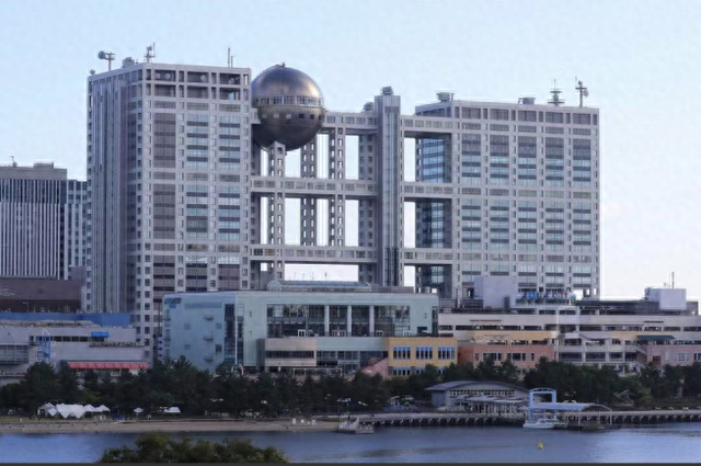 被卷入男星性侵丑闻,日本富士电视台社长港浩一辞职