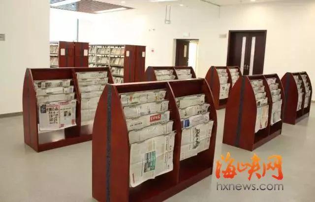 福州最牛图书馆首日体验来了！看电影 玩VR 看最美江景！办卡 借书 还书 存包 真实内景一网打尽！