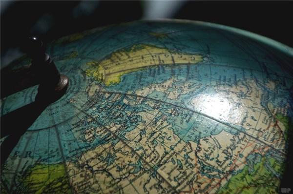 感情的世界里，爱与不爱，只能由你本人决定