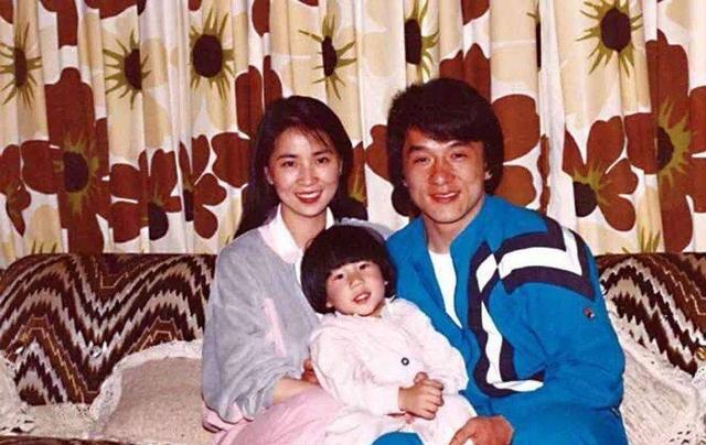 同为“香港之子”却终生无合作,这38年,成龙和周润发活得可真累