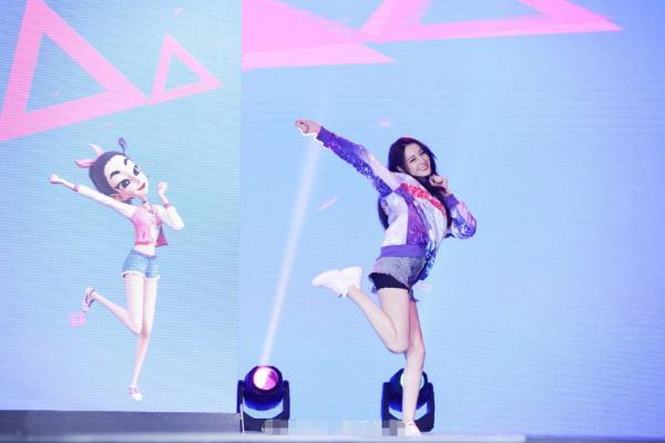 迪丽热巴27岁首办生日会有深意，自曝出道前曾自卑，只有87才会懂