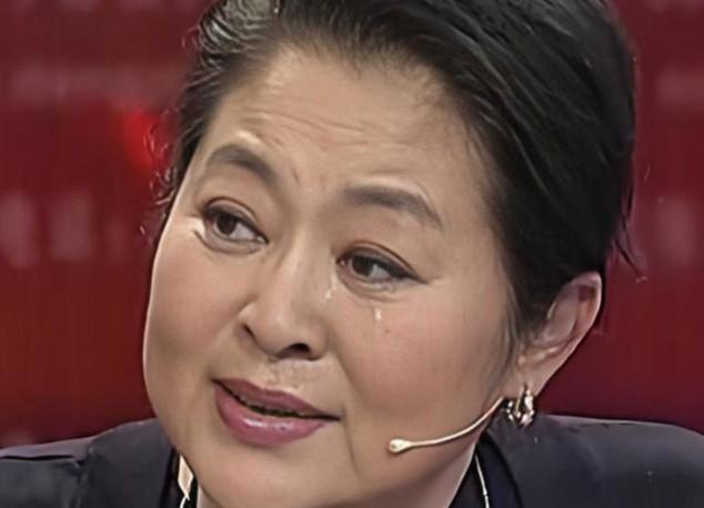 倪萍儿子虎子病痛时被父亲抛弃留阴影母亲再婚继父治愈他一生
